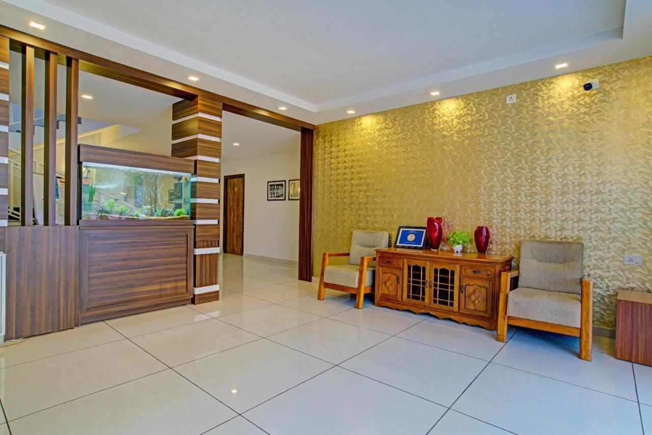 מלון Kochi Vaccinated Staff- Capital O 74715 Phoenix Holidays מראה חיצוני תמונה